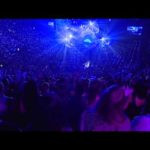 Oceans (Where Feet May Fail) Live – Hillsong UNITED