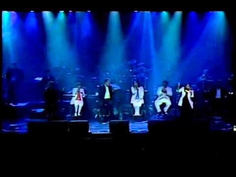 TRUTH & Russ Lee – Live: Living Life Upside Down