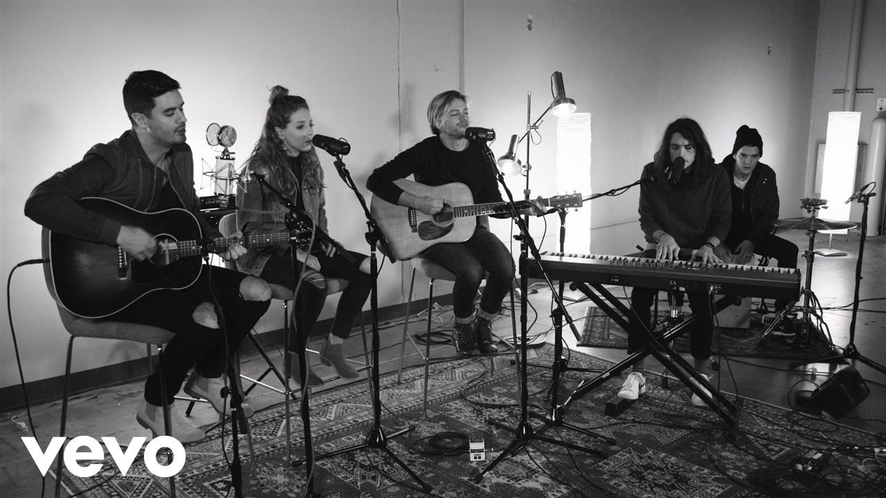 Passion –  Worthy Of Your Name (acoustic)